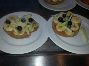 AquaSpa also serves whole grain bagels with bananas, and blueberries for those who can eat gluten but are vegan or vegetarians who do not eat eggs.